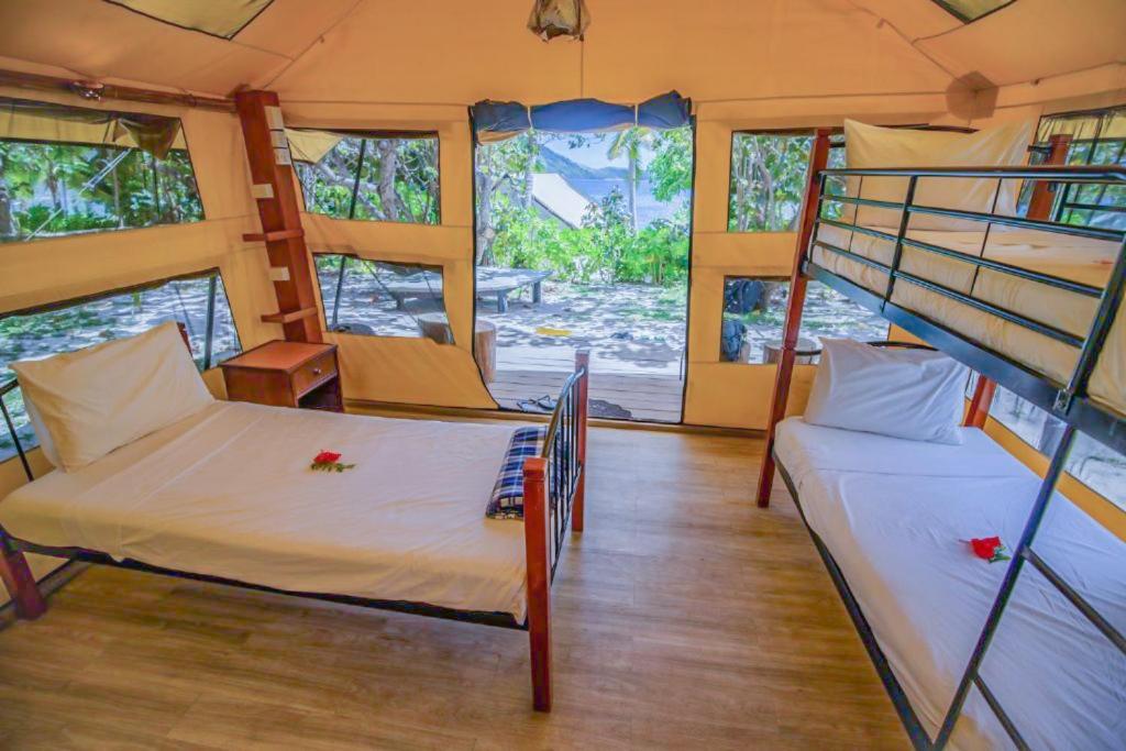 Barefoot Kuata Island Resort Zewnętrze zdjęcie