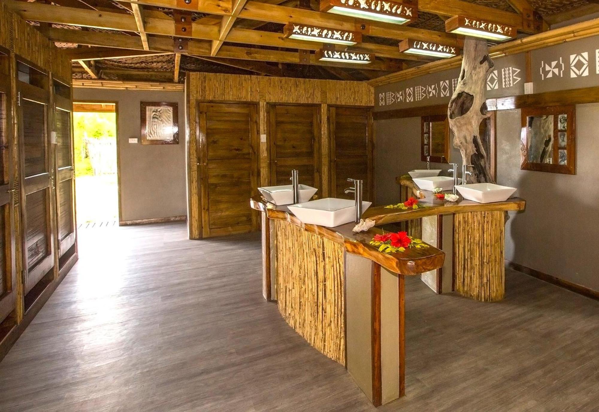 Barefoot Kuata Island Resort Zewnętrze zdjęcie