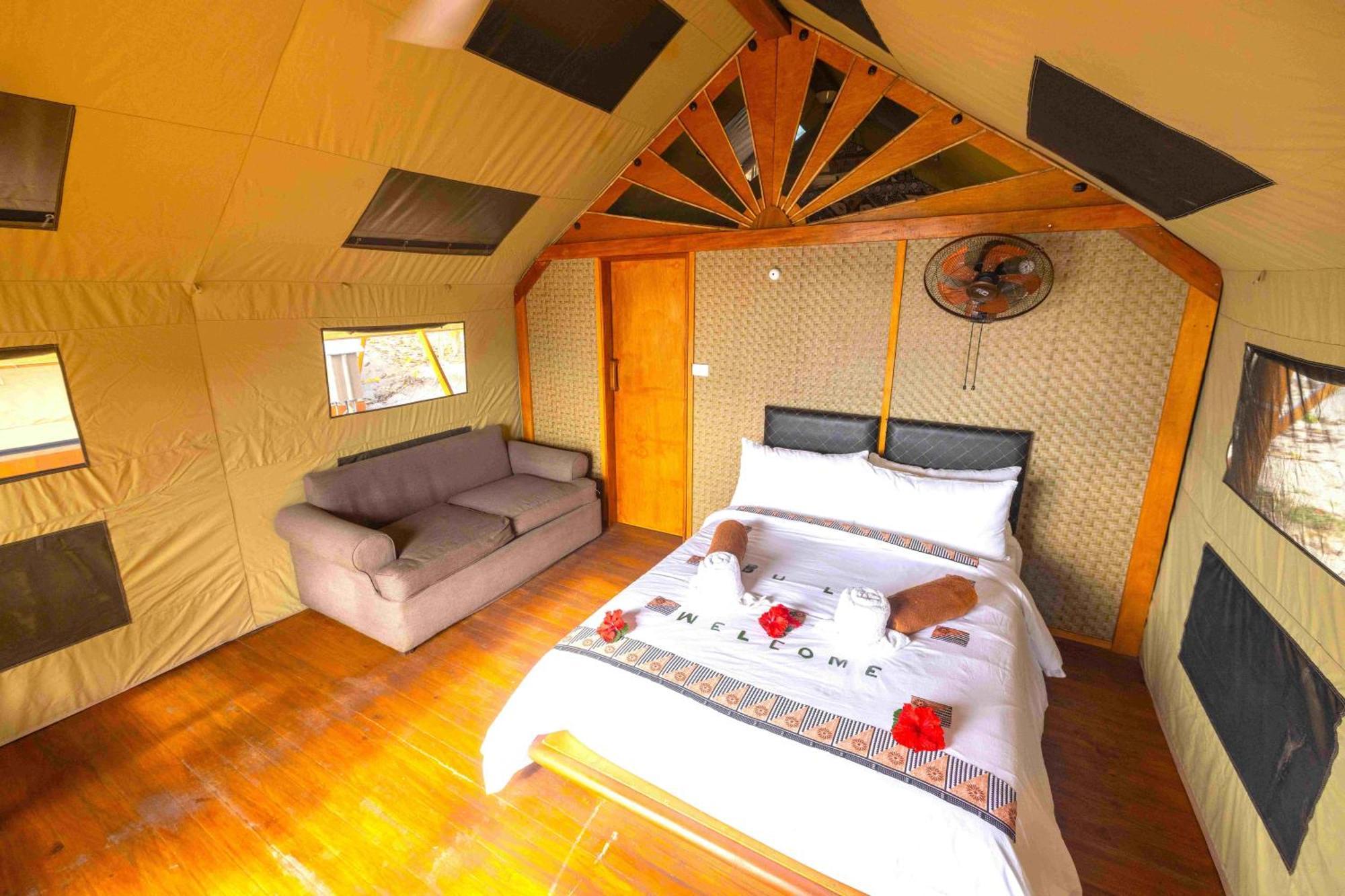 Barefoot Kuata Island Resort Zewnętrze zdjęcie
